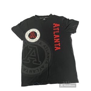Atlanta robin ruth distressed t shirt size small